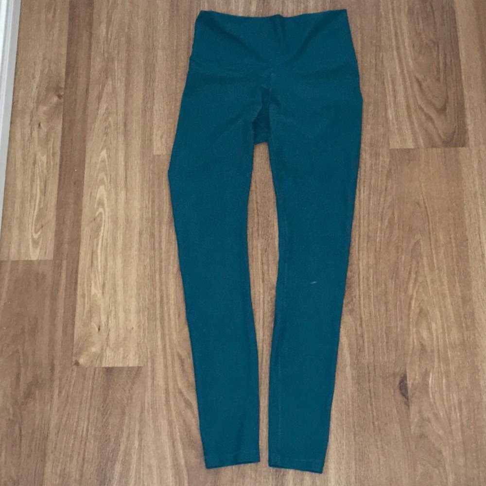NWOT. Lululemon emerald green leggings sheer high